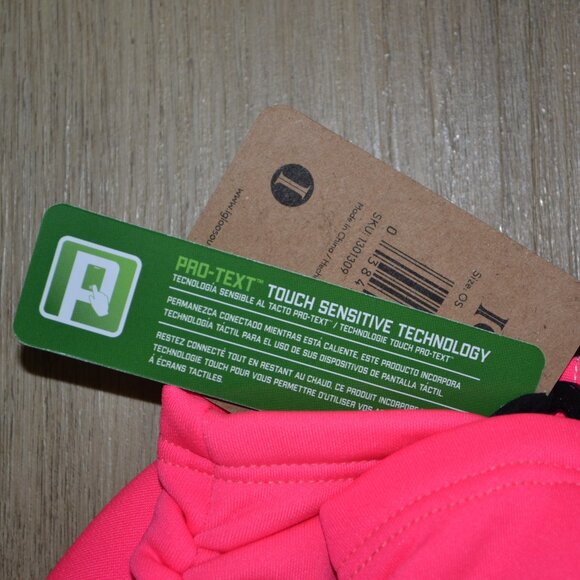 NEW Women's IGLOOS 2 Piece Hot Pink Winter Set Fleece Beanie Hat & Tech Gloves - Picture 3 of 4